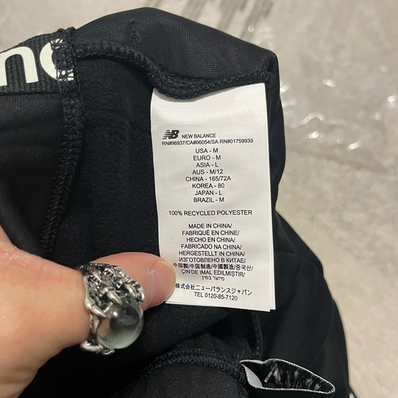 NWT Women’s Medium (30” X 30”) New Balance Relentless Performance Fleece Pants - Picture 12 of 13